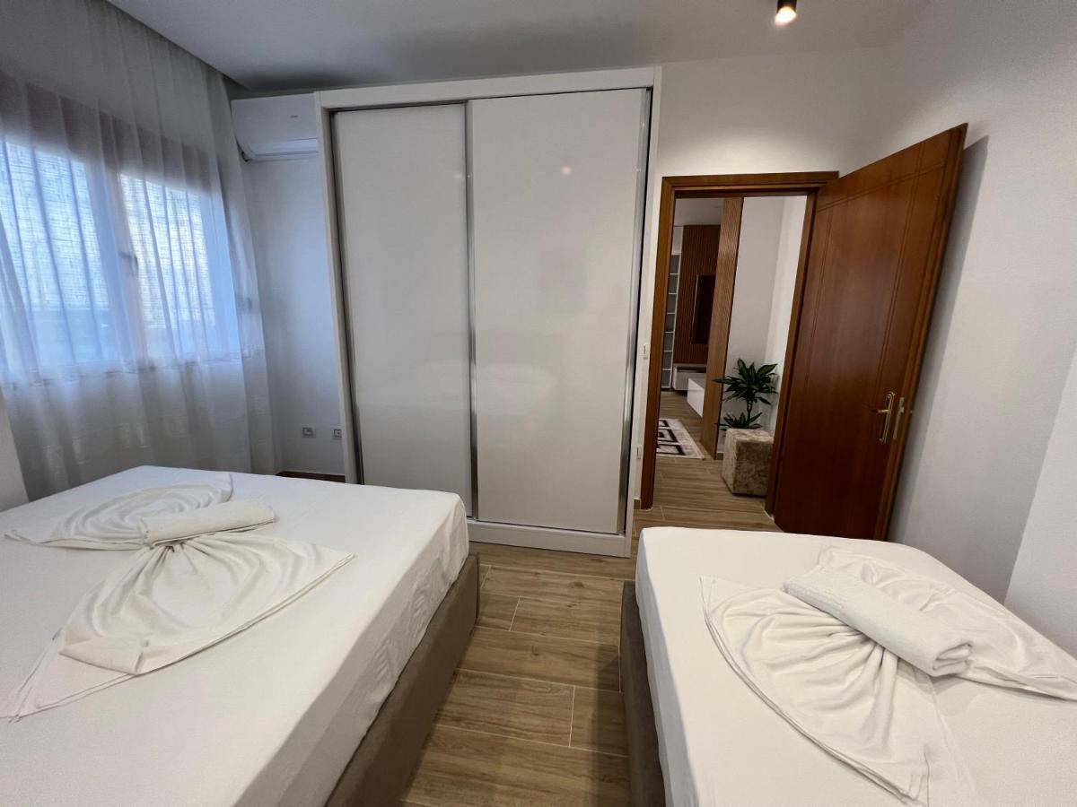 West View Apartment Durrës Exteriör bild